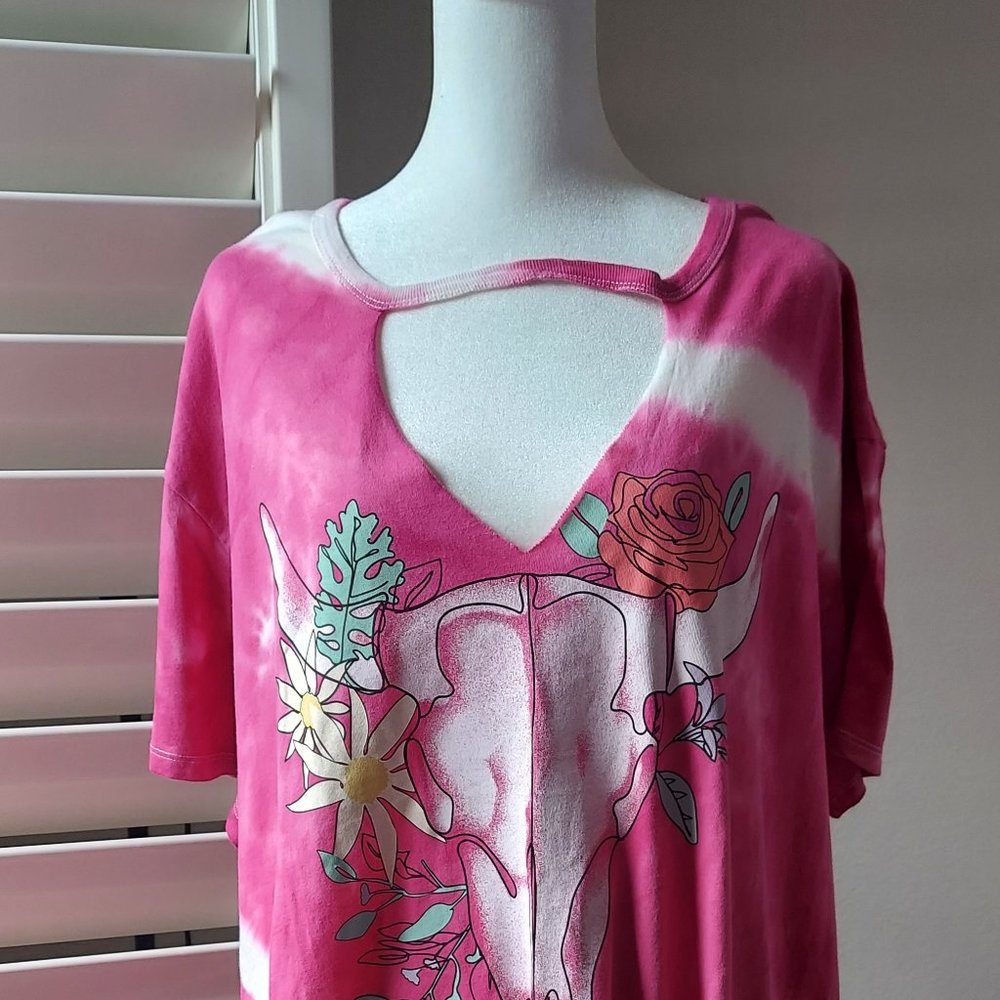 Torrid NWT Pink Tie Dyed Skull Choker Tee Shirt Womens 3X - Picture 2 of 11